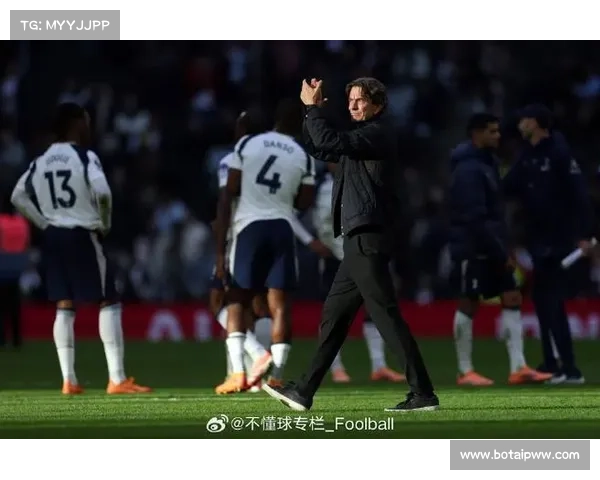 曼联传奇弗兰的精彩瞬间：从进球到助攻的辉煌时刻